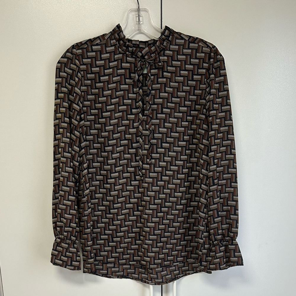 Veronica M long sleeve blouse